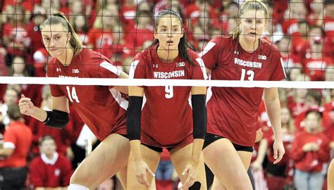 wisconsin nude volleyball team|Wisconsin university police investigate leak of photos and videos。